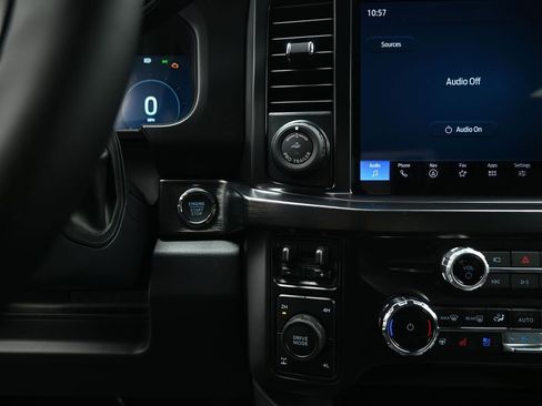 New 2026 Ford F250 Lariat w/ Black Appearance Package image 15