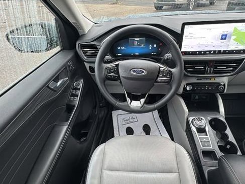 Certified 2023 Ford Escape Platinum image 13