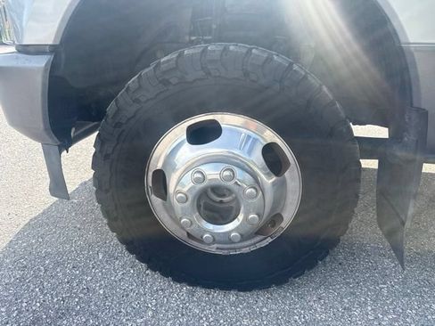 Used 2021 Ford F350 Platinum AWD/4WD image 16