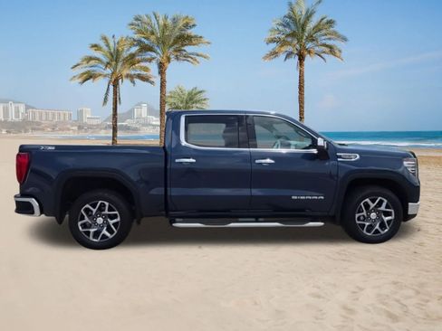 Used 2022 GMC Sierra 1500 SLT AWD/4WD image 9