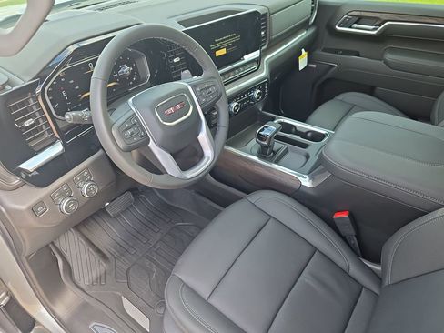 New 2026 GMC Sierra 1500 SLT w/ SLT Premium Plus Package AWD/4WD image 17