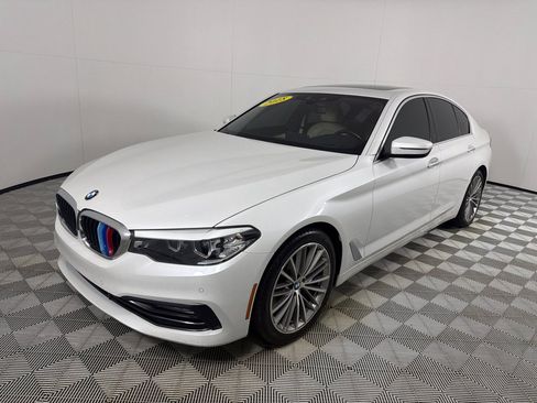 Used 2018 BMW 530i w/ Premium Package RWD image 9