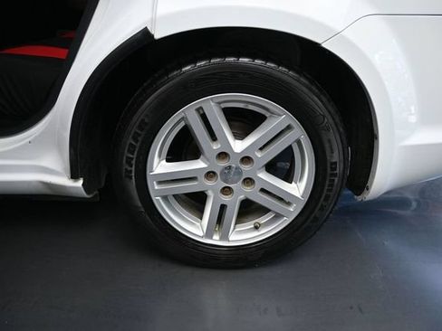 Used 2014 Dodge Avenger SE w/ Sport Appearance Group FWD image 14