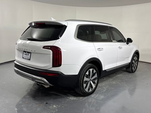 Used 2022 Kia Telluride S image 7