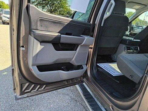 Used 2022 Ford F150 XLT w/ Equipment Group 302A High image 13