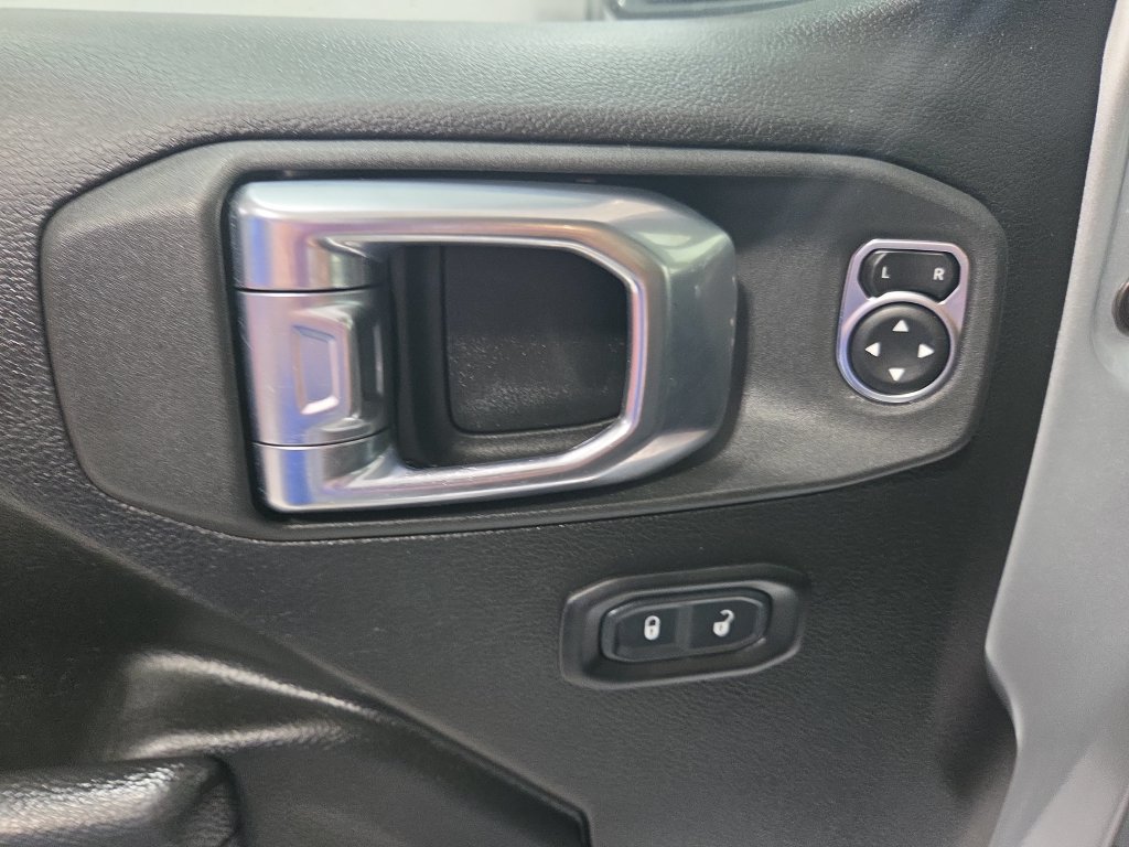 Used 2023 Jeep Gladiator Sport AWD/4WD image 28
