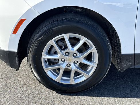 Used 2024 Chevrolet Equinox LT image 12