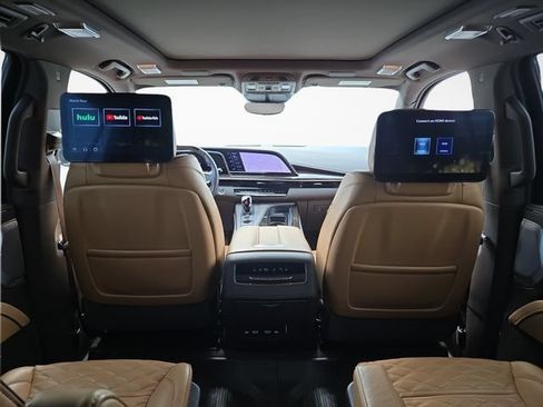 Certified 2024 Cadillac Escalade Sport w/ Touring Package AWD/4WD image 13