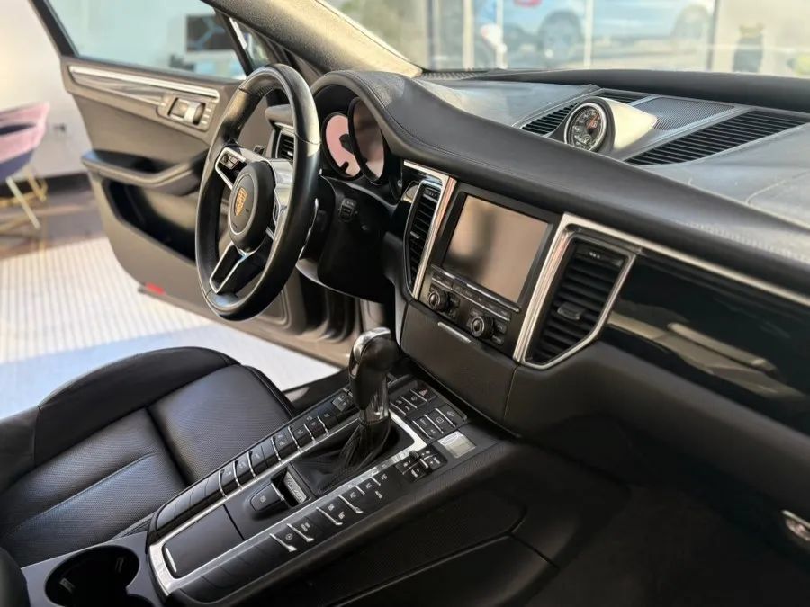 Used 2016 Porsche Macan S AWD/4WD image 13
