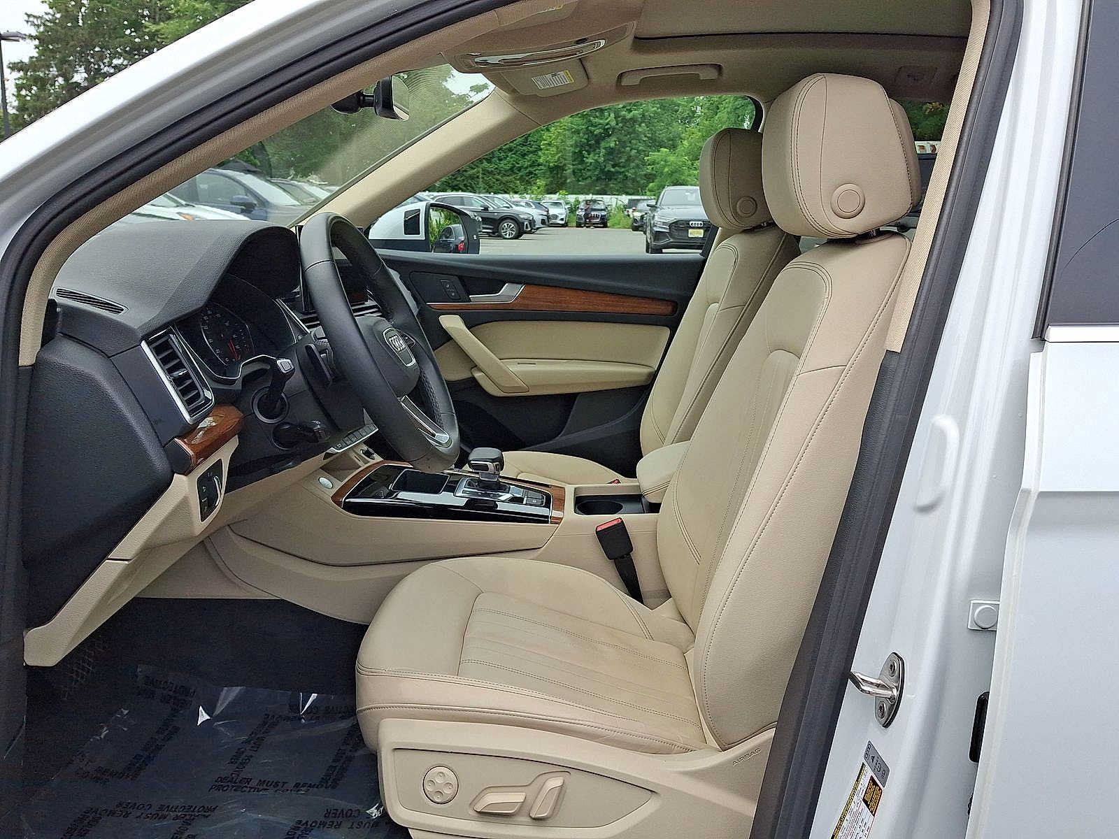 Certified 2023 Audi Q5 2.0T Premium w/ Convenience Package AWD/4WD image 17