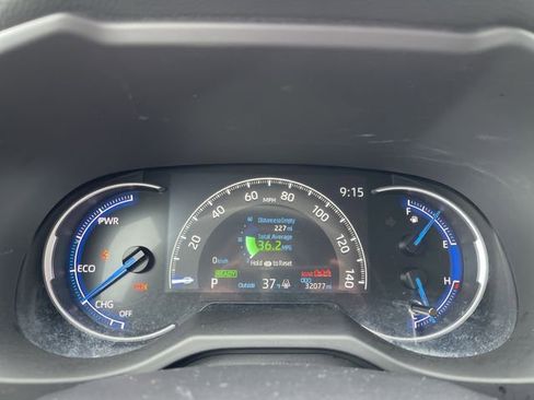 Used 2025 Toyota RAV4 LE AWD/4WD image 16