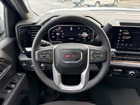 New 2026 GMC Sierra 1500 Elevation image 14