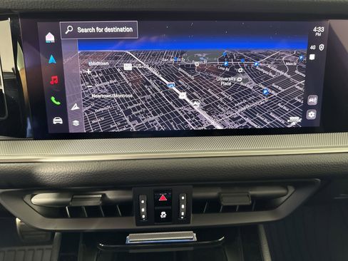 Certified 2025 Porsche Cayenne S image 19