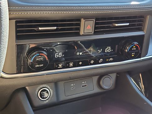 Certified 2023 Nissan Rogue SV AWD/4WD image 15