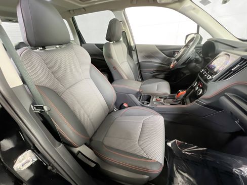 Used 2023 Subaru Forester Sport image 28
