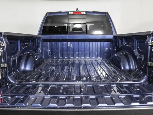 Used 2021 RAM 1500 Big Horn AWD/4WD image 40