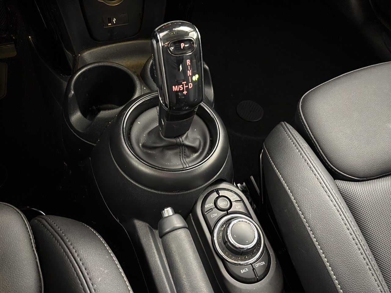 Certified 2024 MINI Cooper S FWD image 21