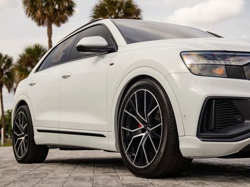 Used 2020 Audi Q8 Prestige w/ Prestige Package AWD/4WD image 3