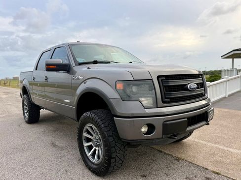 Used 2014 Ford F150 FX4 w/ Equipment Group 402A Luxury AWD/4WD image 3