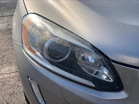 Used 2017 Volvo XC60 T5 Inscription w/ Advanced Package image 31