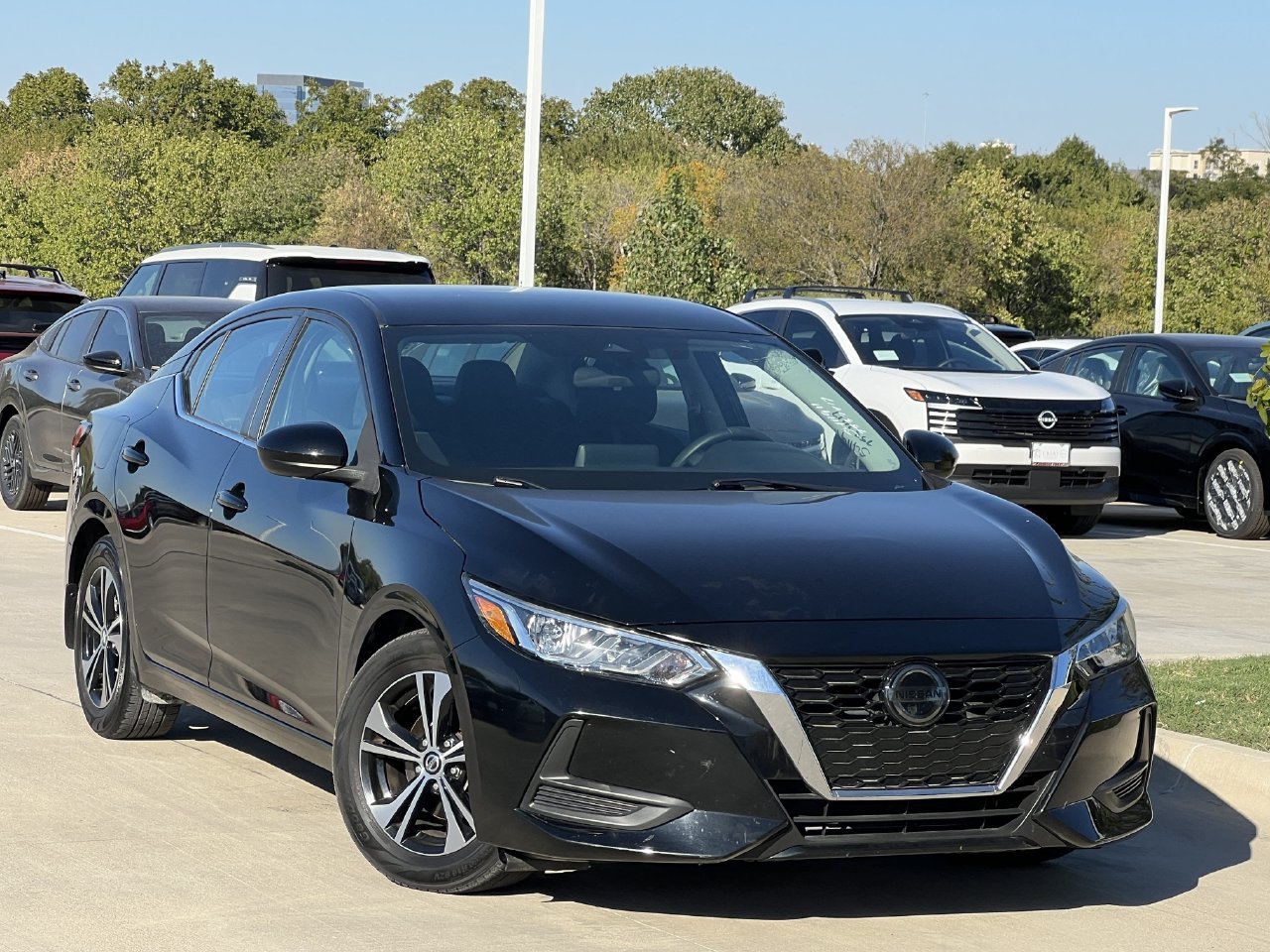 Used 2021 Nissan Sentra SV FWD image 2