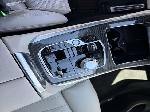New 2026 BMW X5 M60i w/ Executive Package AWD/4WD image 27