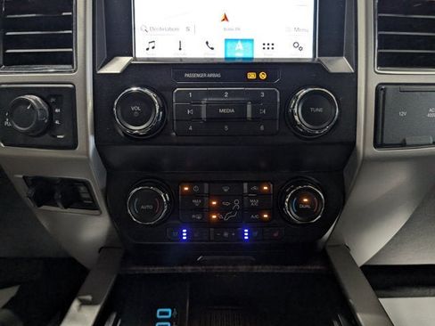 Used 2019 Ford F350 Lariat w/ Chrome Package AWD/4WD image 26