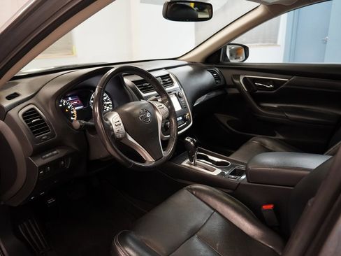 Used 2016 Nissan Altima 2.5 SL w/ 2.5 Technology w/LED Package image 7
