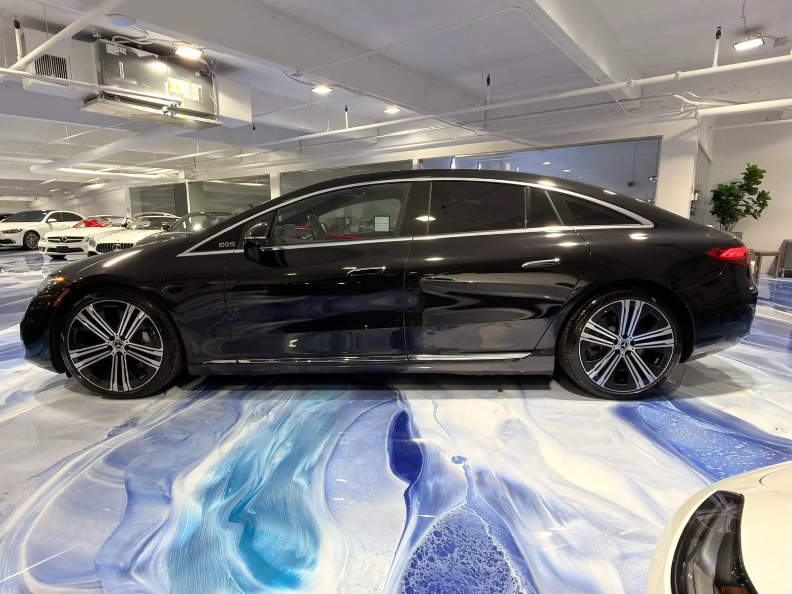 Used 2022 Mercedes-Benz EQS 450+ Sedan w/ Exclusive Trim Package image 4