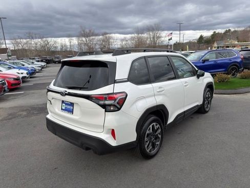 Used 2025 Subaru Forester Premium image 6