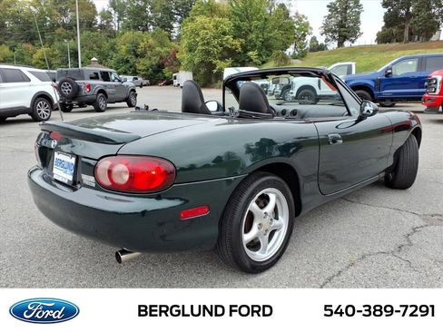 Used 2002 MAZDA MX-5 Miata image 5