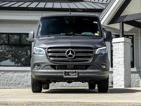 New 2025 Mercedes-Benz Sprinter 2500 image 5