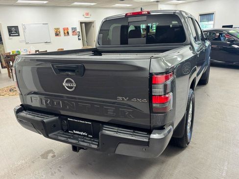 Used 2023 Nissan Frontier SV w/ SV Convenience Package AWD/4WD image 28