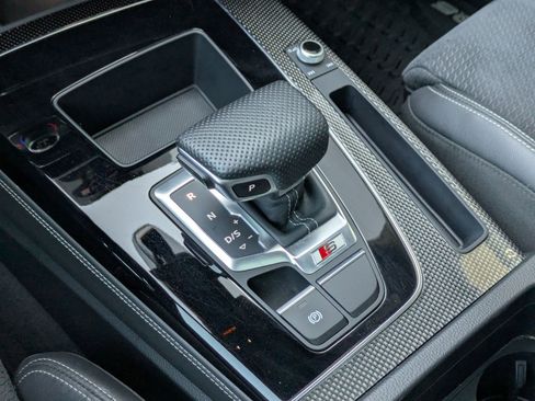 Certified 2022 Audi SQ5 Premium Plus image 21