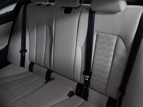 Used 2022 BMW M3 Competition w/ Executive Package image 31