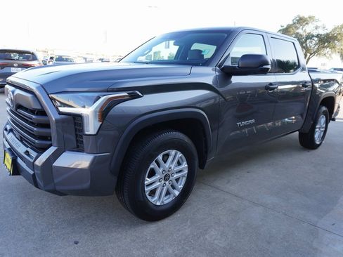 Used 2023 Toyota Tundra SR5 image 3