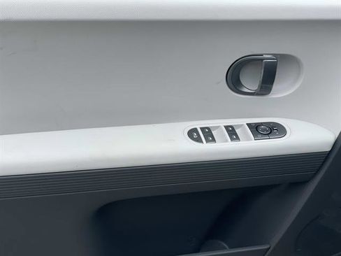 New 2026 Hyundai Santa Fe Calligraphy FWD image 18