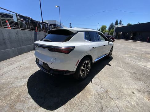 Used 2024 Chevrolet Equinox EV LT AWD/4WD image 6