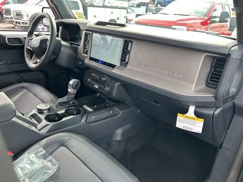 New 2026 Ford Bronco Outer Banks AWD/4WD image 11