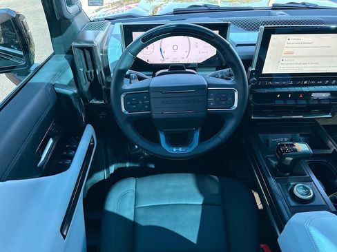 Certified 2024 GMC Hummer EV 3X image 24