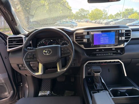 New 2026 Toyota Tundra SR5 AWD/4WD image 15