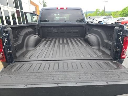 Certified 2025 RAM 2500 Big Horn AWD/4WD image 31