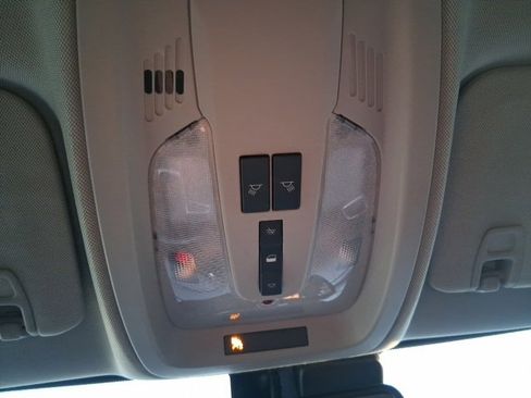 Used 2011 GMC Terrain SLE image 23