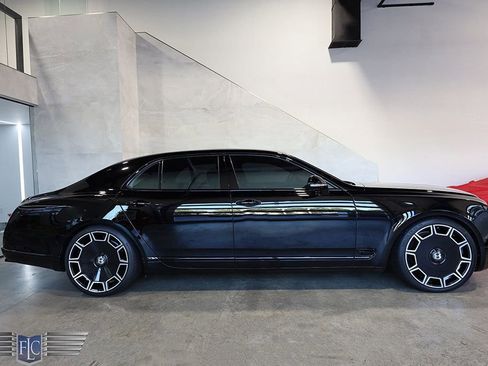 Used 2013 Bentley Mulsanne RWD image 3