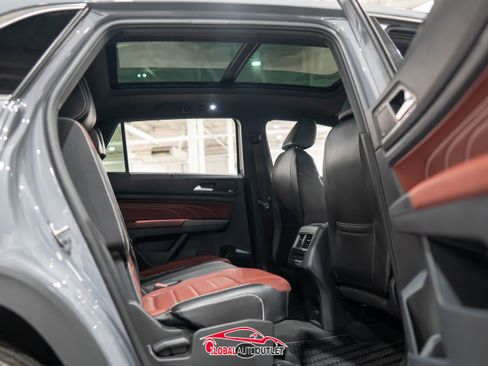 Used 2022 Volkswagen Atlas Cross Sport SEL Premium R-Line image 19