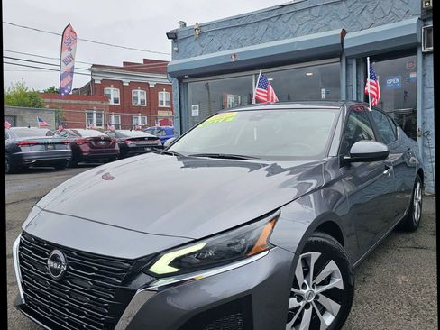 Used 2023 Nissan Altima 2.5 S image 5