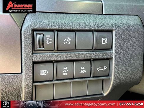 Used 2025 Toyota 4Runner TRD Off-Road Premium image 23