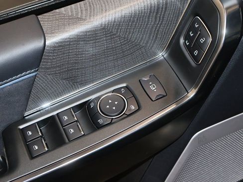 New 2025 Ford F350 Platinum w/ FX4 Off-Road Package image 10