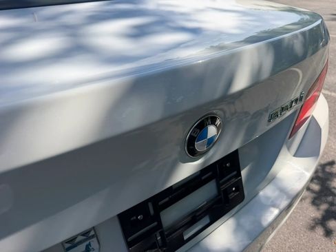 Used 2011 BMW 550i xDrive Sedan AWD/4WD image 13