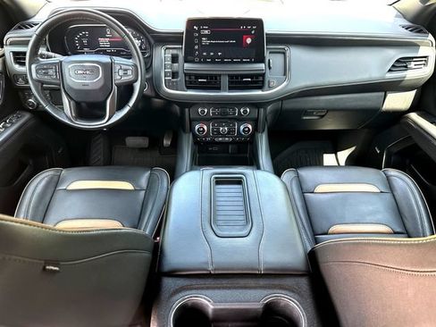 Used 2023 GMC Yukon AT4 AWD/4WD image 28